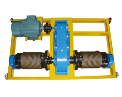 DOUBLE DRUM TYPE WINCH